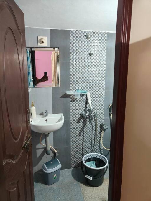 Sharvari Home Stay อูดุปปี ภายนอก รูปภาพ